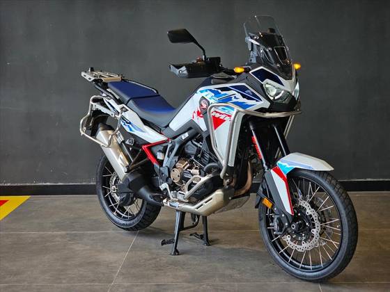 HONDA CRF 1100L AFRICA TWIN ES DCT HONDA CRF 1100L AFRICA TWIN ES DCT